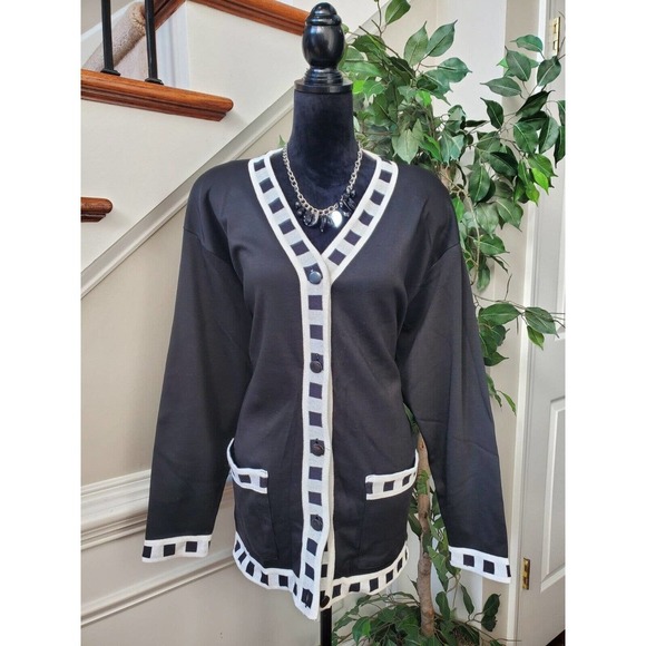 August Max Women Black Cotton Long Sleeve Buttons Front Cardigan Sweater Size 2X - Picture 14 of 14